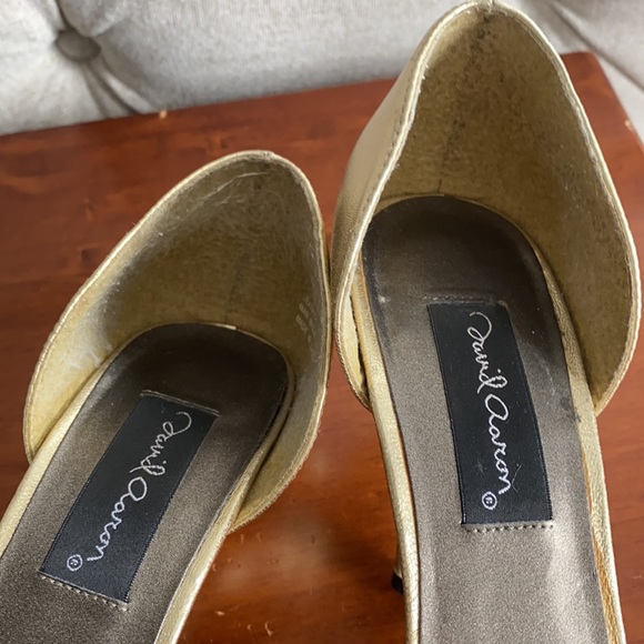 Gorgeous Gold Heels! - Picture 13 of 15